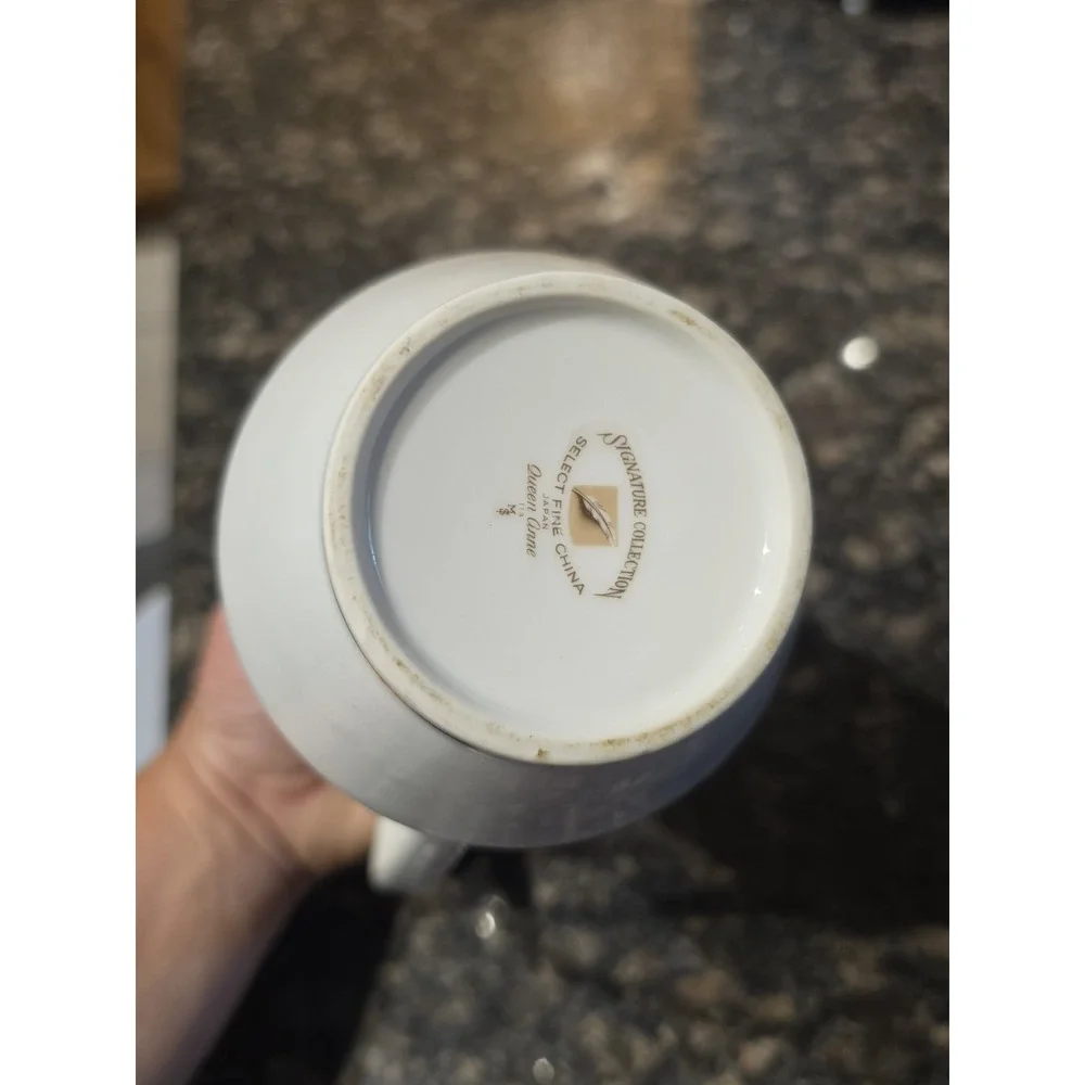 1950s-1970s Signature Queen Anne Tea Coffee Pot